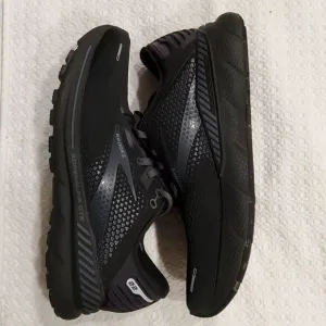 Brooks Adrenaline 22 GTS Size 8,5 Wide(2E)
