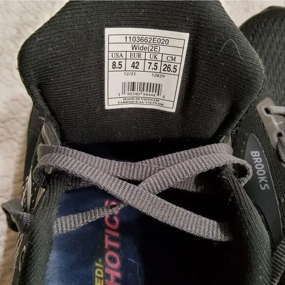 Brooks Adrenaline 22 GTS Size 8,5 Wide(2E)