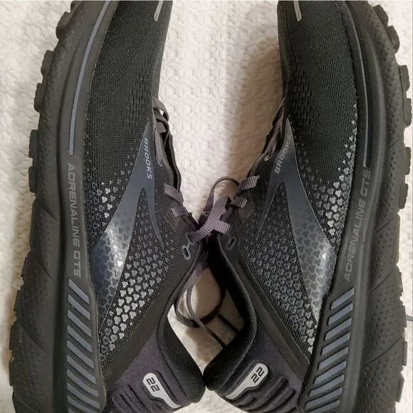Brooks Adrenaline 22 GTS Size 8,5 Wide(2E)