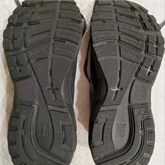 Brooks Adrenaline 22 GTS Size 8,5 Wide(2E)