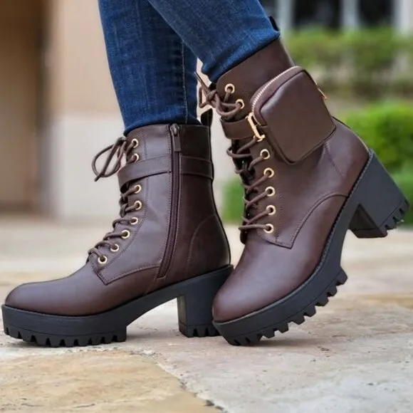 Brown‎ Women's Lug Sole Ankle Lace Up Heeled Ankle Boots w Pouch