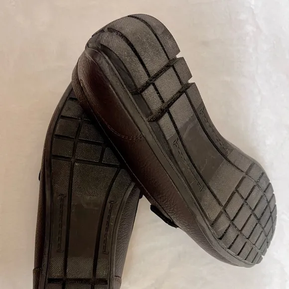 Bundled “GUESS” 💯% Authentic Leather Men’s Loafer Shoes   Card Case