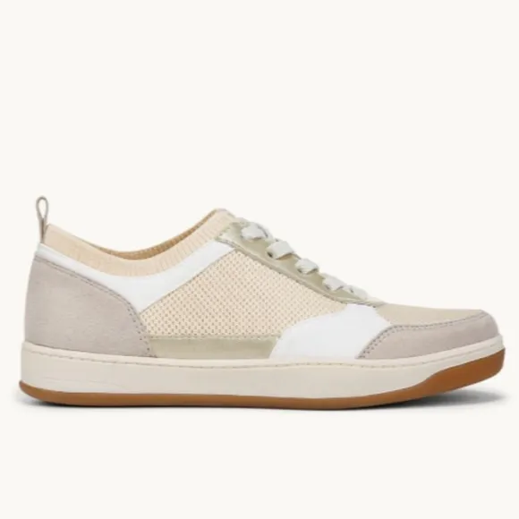 Bzees Dynamic Slip On Sneaker