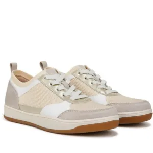 Bzees Dynamic Slip On Sneaker