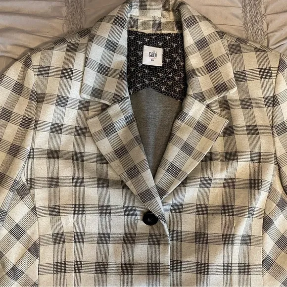 Cabi Plaid Valentina Asymmetrical Blazer Jacket Size 10
