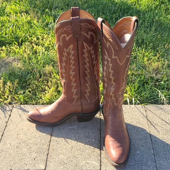 Caboots Brown Calfskin Western Cowboy Boots size 9.5 D round toe