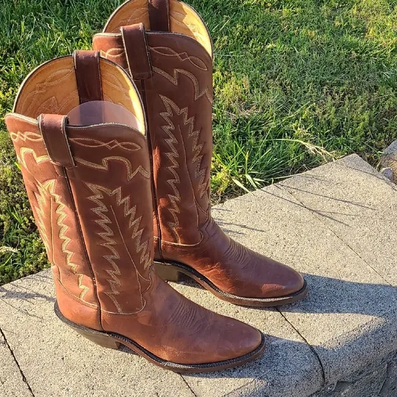 Caboots Brown Calfskin Western Cowboy Boots size 9.5 D round toe