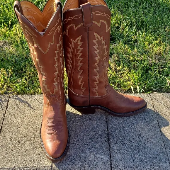 Caboots Brown Calfskin Western Cowboy Boots size 9.5 D round toe
