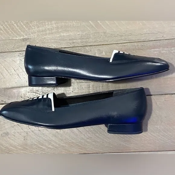 California Magdesians Navy Loafer l WOMENS Flat Shoes size 10.5