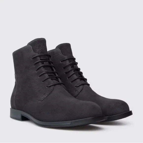 Camper Leather Bowie Lace up Boots! Black. Size 36 or 6 in US.