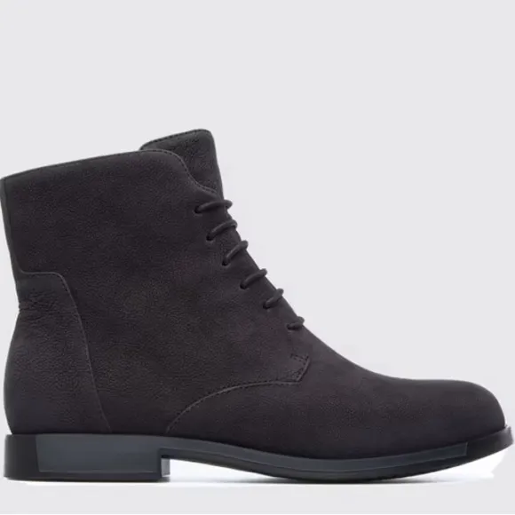 Camper Leather Bowie Lace up Boots! Black. Size 36 or 6 in US.