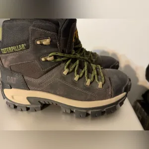 Caterpillar Rugged Brown Boots with Green Accents