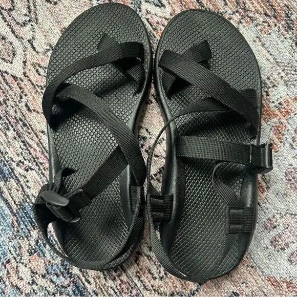 Chaco Men’s Z2 Classic Black Sport Sandals Size 11 Adjustable Hiking Shoes