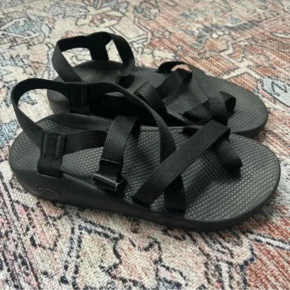 Chaco Men’s Z2 Classic Black Sport Sandals Size 11 Adjustable Hiking Shoes