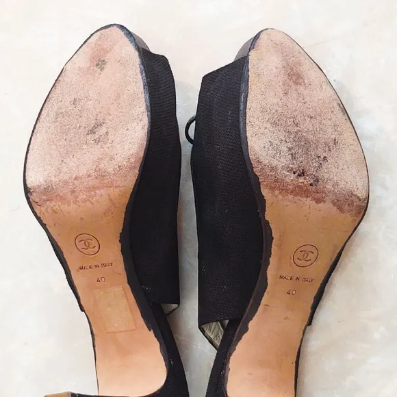 Chanel Luxury Black Open Toe Slingbacks- Size 40
