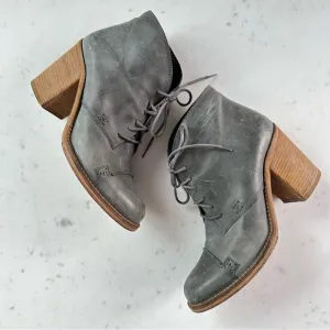 Charles David Grifter Gray Nubuck Leather Lace Up Chunk Heel Ankle Boots