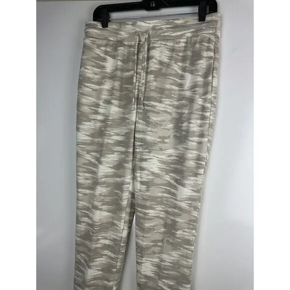 Chico's Set CoziSoft Playful Camo Dolman Pullover Drawstring Ankle Pants Size 1