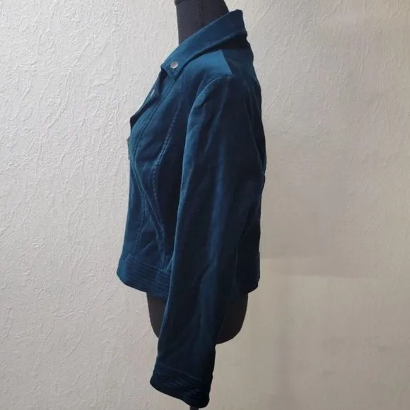 CHICOS Women’s Teal Velveteen Cropped Moto Jacket W Snaps Zippers Sz 3 bust 44”