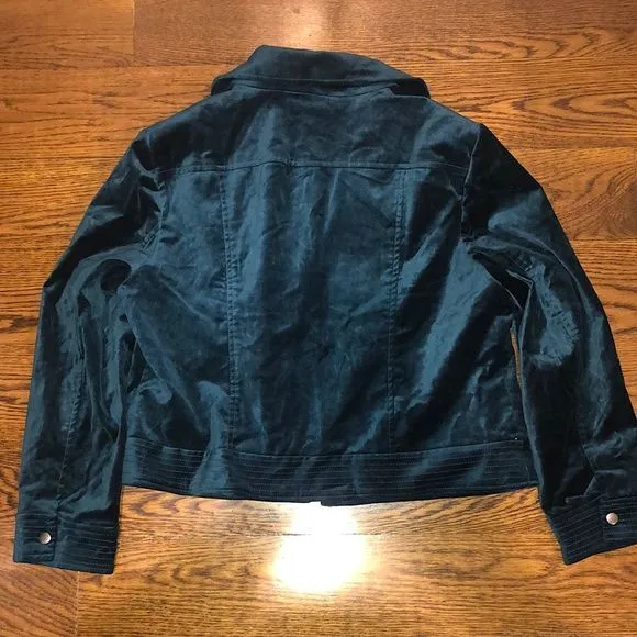 CHICOS Women’s Teal Velveteen Cropped Moto Jacket W Snaps Zippers Sz 3 bust 44”