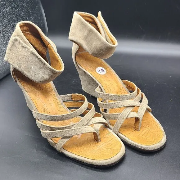 CHIE MIHARA Shoes Sandals Beige Suede Strappy Ankle Wedge Heel 36.5 6.5