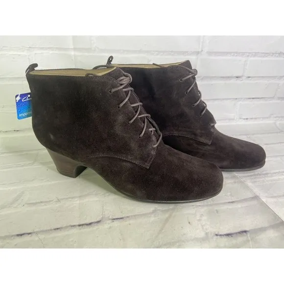 Clarks Leyden Bell Brown Suede Leather Witch Lace Up Boots Bootie Womens Size 11