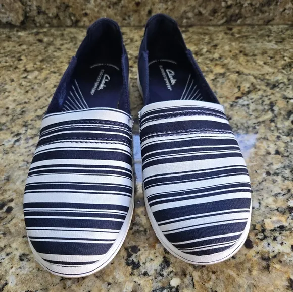 Clarks Striped Slip-On Shoes Women's Size 10