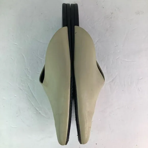 Closed Leather Off White Leather Flat Heel Women’s Mules Shoes Sz 39/8.5