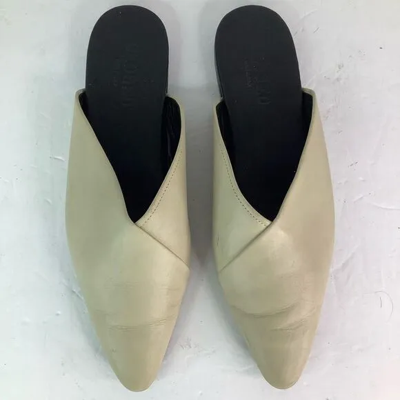 Closed Leather Off White Leather Flat Heel Women’s Mules Shoes Sz 39/8.5