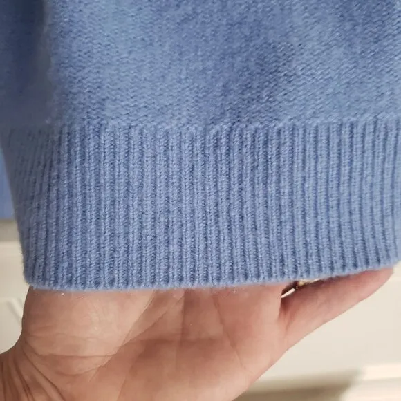 CLUB MONACO Cashmere Soft Pastel Blue Blouson Sleeve Boxy Fit Sweater M/L Easter