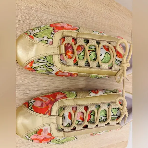 Coach Floral &quot;KIRBY&quot; Shoes Size 7