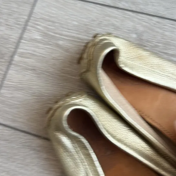 Coach Nicola gold metallic leather flat penny loafers style slip on shoes size 8