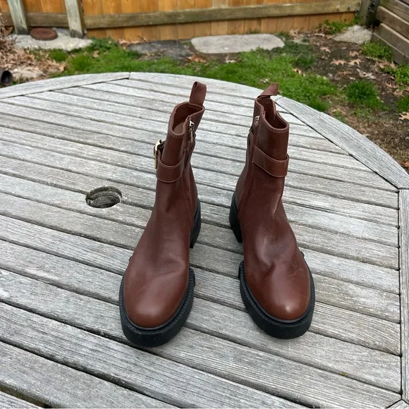 COACH Size 8.5 COACH Buckled Lug Sole Engineer‎ Boots brown