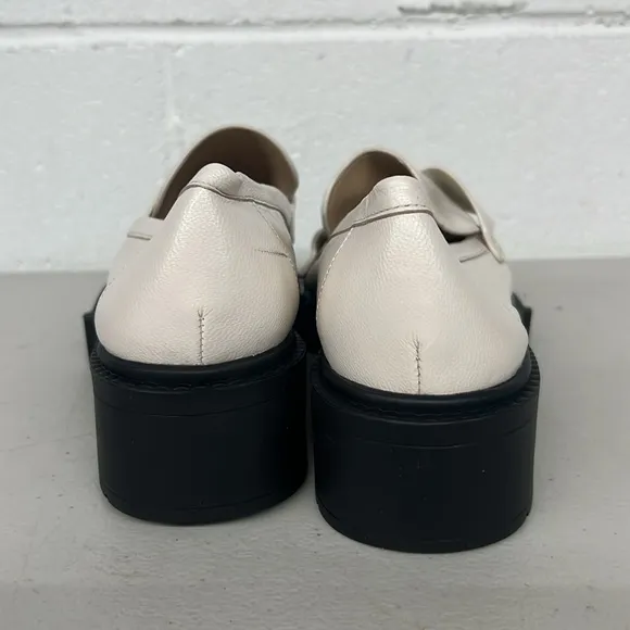 Coach sz7.5 ivory logo C Leah slip on loafer Oxford shoe heeled flat chunky sole