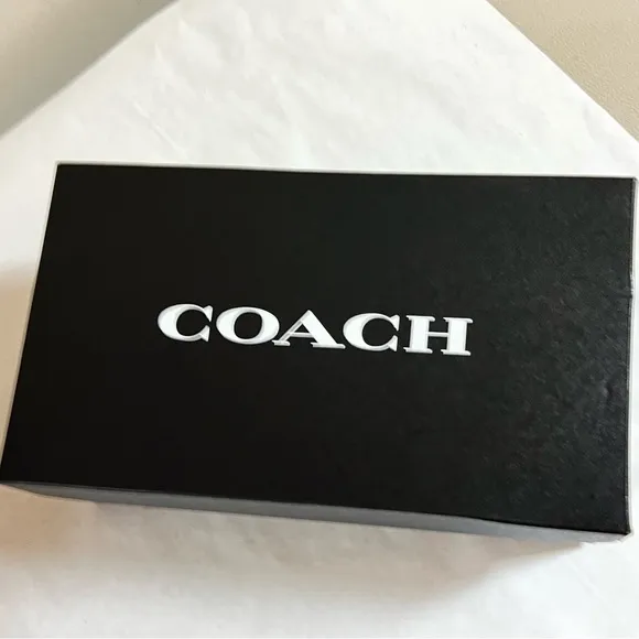 Coach vintage booties High-Top Converse Shoes.Beautiful condition.Smoke free Hom