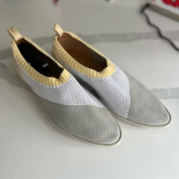 Coclico Piper Flat Pale Knit Sneaker Size 39‎ Eu 8.5 US