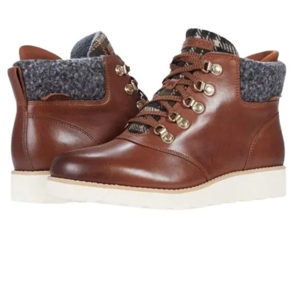 Cole Haan Nantucket Rugged Waterproof Hiker Bootie Size 7.5 Gorpcore Granola