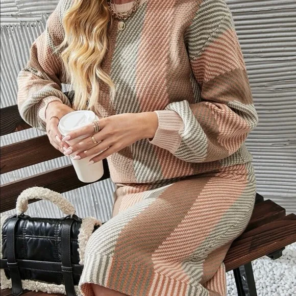 Colorblock sweater &amp; knit skirt