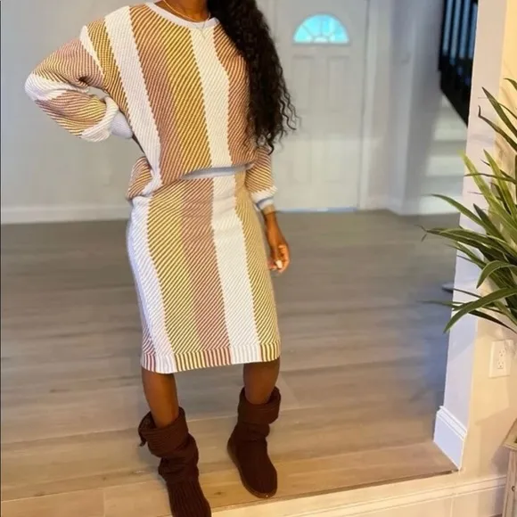 Colorblock sweater &amp; knit skirt