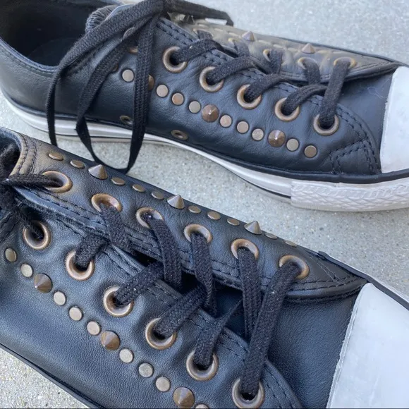 Converse studded low top sneakers black leather gold spiked women’s 7 men’s 5