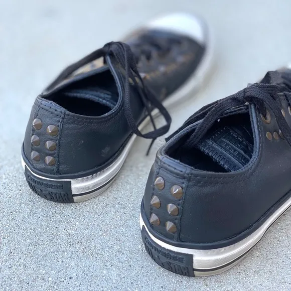 Converse studded low top sneakers black leather gold spiked women’s 7 men’s 5