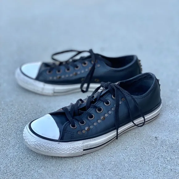 Converse studded low top sneakers black leather gold spiked women’s 7 men’s 5