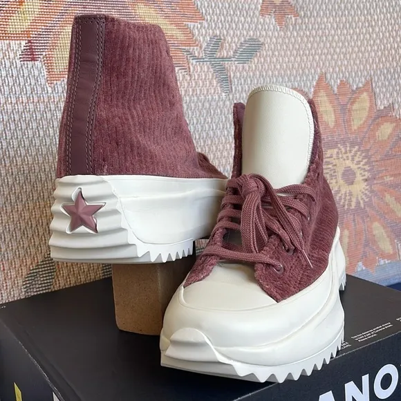 Converse WMNS A03252CRUN STAR HIKE HIDARK WINE/SADDLE/EGRETPlatforms