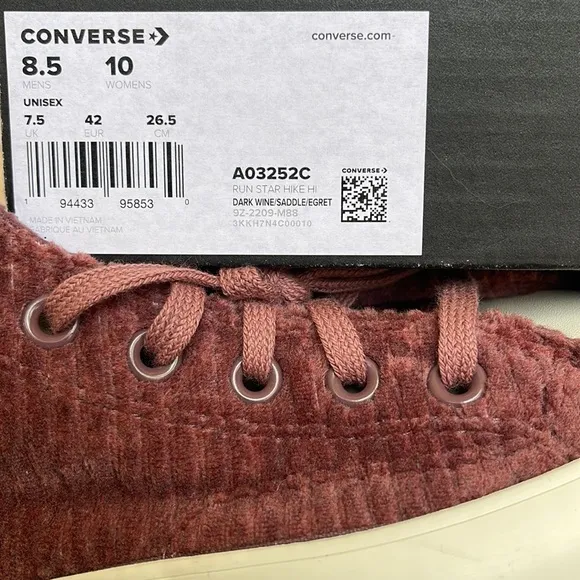 Converse WMNS A03252CRUN STAR HIKE HIDARK WINE/SADDLE/EGRETPlatforms