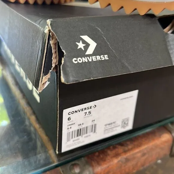 Converse Women's Run Star Hike Sneakers Cargo Khaki/White/Black NEW in box