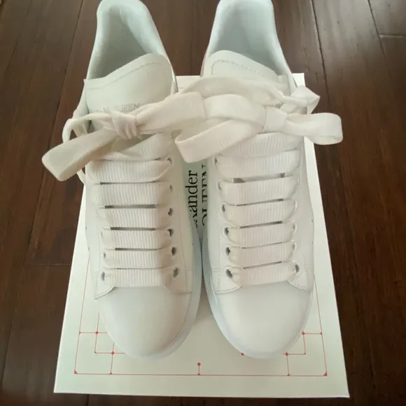 COPY - Alexander McQueen Oversized Sneaker