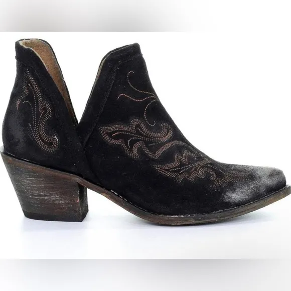 Corral Boots Circle G Q0098 Black Embroidered western cowboy Ankle Boots size 10