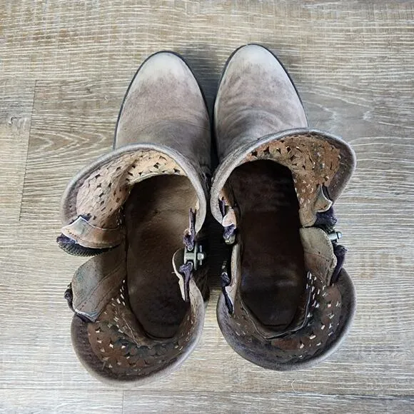 Corral Circle G Distressed Brown Cutout 6&quot; Leather Bootie | Women's 7.5