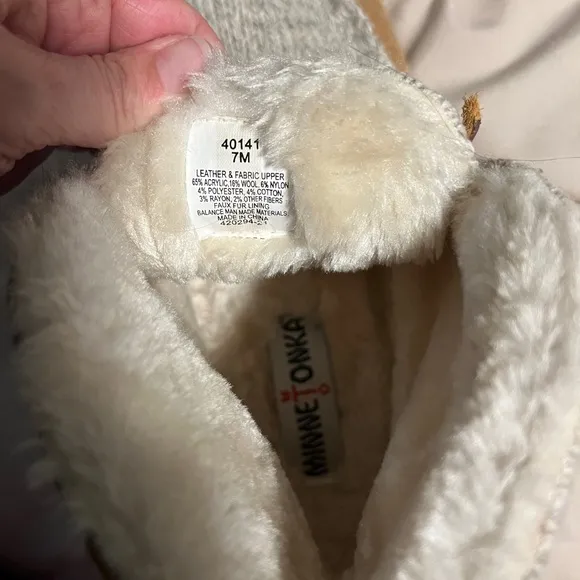 Cozy Knit and Suede Women's Slippers