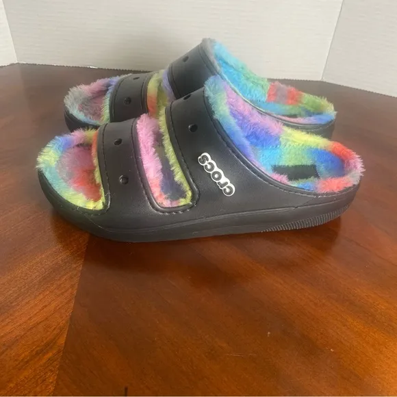 Crocs Classic Cozy Spray Dye Sandal Women's 12 / Men's 10 Fuzzy Rainbow Shoes