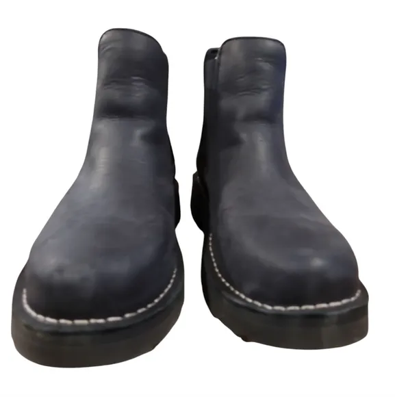 Danner Black Bull Run Chelsea Boots Women's Size 9